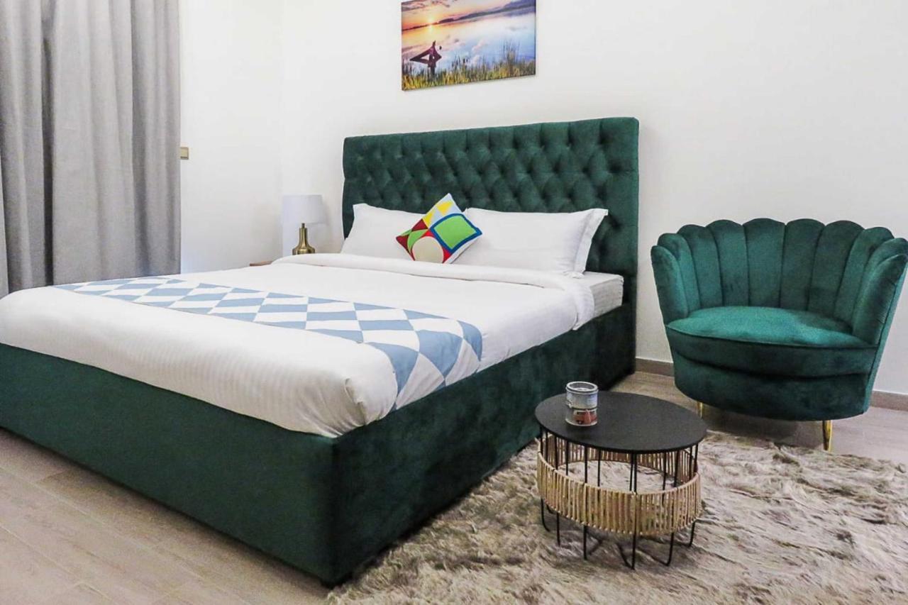 Oyo 860 Studio Apartment, Maya Tower 4, Jumeirah Village Triangle 迪拜 外观 照片
